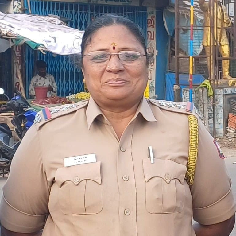 பெண் காவல் ஆய்வாளர் லட்சுமி பணியிடை நீக்கம்...!