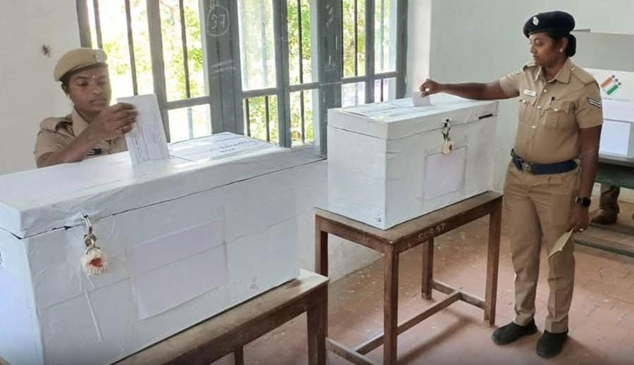 இன்று வாக்குப்பதிவு...! பலத்த போலீஸ் பாதுகாப்பு...! 