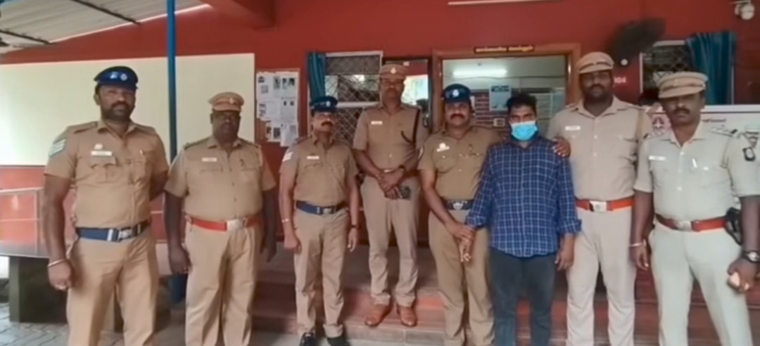தொழில் நுட்ப உதவியுடன் குற்றவாளிகளை கைது செய்த போலீசார்..!!? போலீசாரை பாராட்டிய காவல் கண்காணிப்பாளர்..!!!