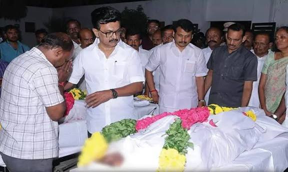 கரூர் த.வெ.க. பேரணி...! 39 பேர் பலி...!  முதலமைச்சர் நேரில் ஆறுதல்...! ₹10 லட்சம் நிவாரணம்...!