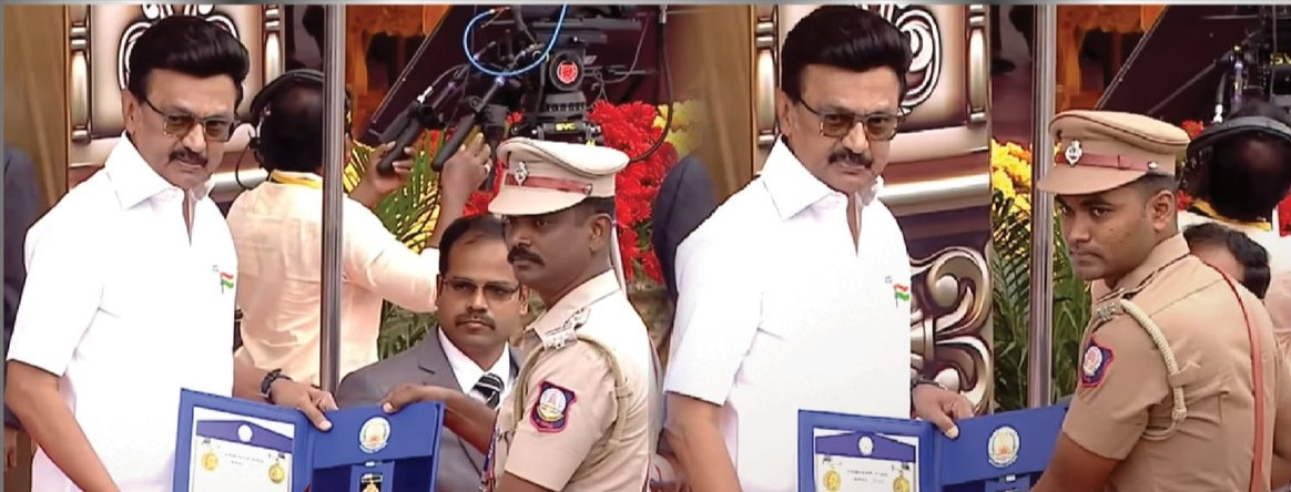 சிறந்த காவலர்களுக்கு...! காந்தியடிகள் காவலர் பதக்கம்...! குவியும் பாராட்டுக்கள்...!