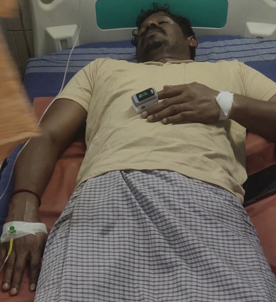 போலி ஆவணம் மூலம் வீட்டை அபகரிக்க முயற்சி,...???  வாலிபர் தற்கொலை முயற்சி....!!!!