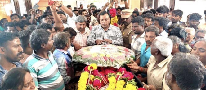 உடல் உறுப்பு தானம்....!!!  அரசு மரியாதையுடன் நல்லடக்கம்...!!!