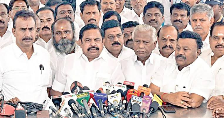 அதிமுக "ஒருநாள் சஸ்பெண்ட்"...! சபாநாயகர் அதிரடி உத்தரவு...! காரணம் தெரியுமா...?