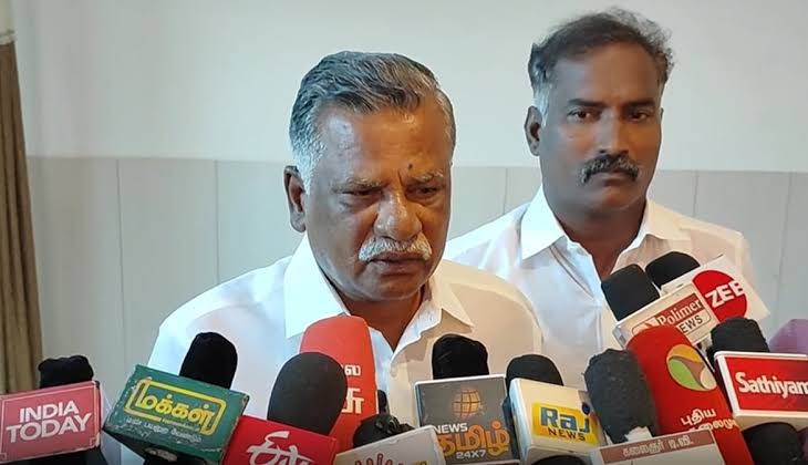 பாஜகவின் மிரட்டல்களுக்கு பயந்தே அதிமுக கூட்டணி...! சிபிஐ முத்தரசன் குற்றச்சாட்டு....!