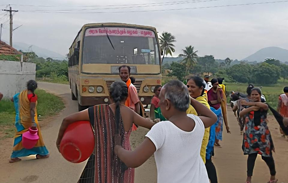 திண்டுக்கல்லில் சாலை மறியல்...!  அலுவலகம் முற்றுகை...! பொதுமக்கள் போராட்டம்..!